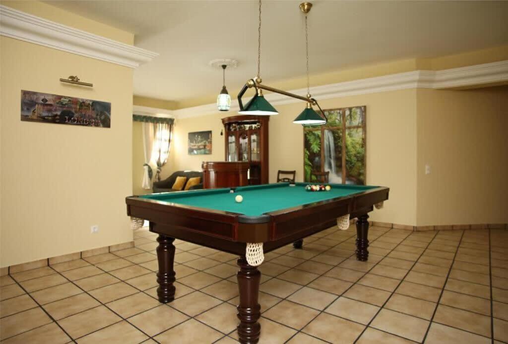 Vakantiehuis Juniper Fenced Pool Spacious House Albufeira